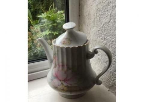 Coffee/ tea pots + milk jug