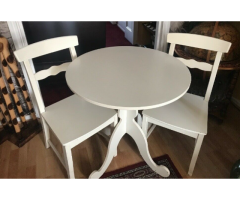 Furniture - ikea - white dining table and 4 chairs