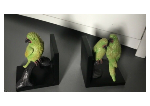 Gorgeous PARROT Book Ends ***As NEW***